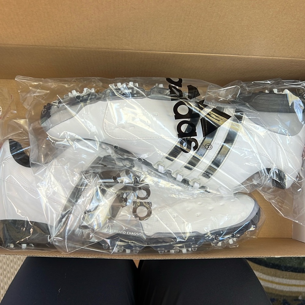 Men’s Adidas Golf Shoes - NIB - size 11